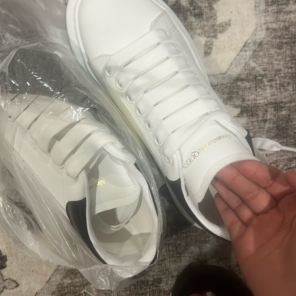Alexander McQueen sneaker